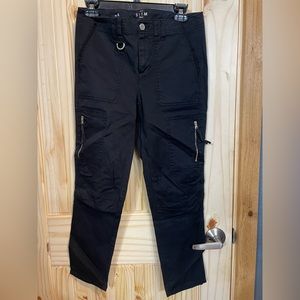 White House Black Market slim crop